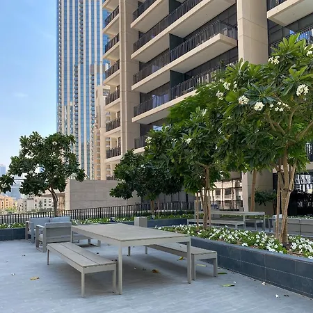 Higuests - Elegant Apt With Terrace Minutes From Burj Khalifa Dubai Esterno foto
