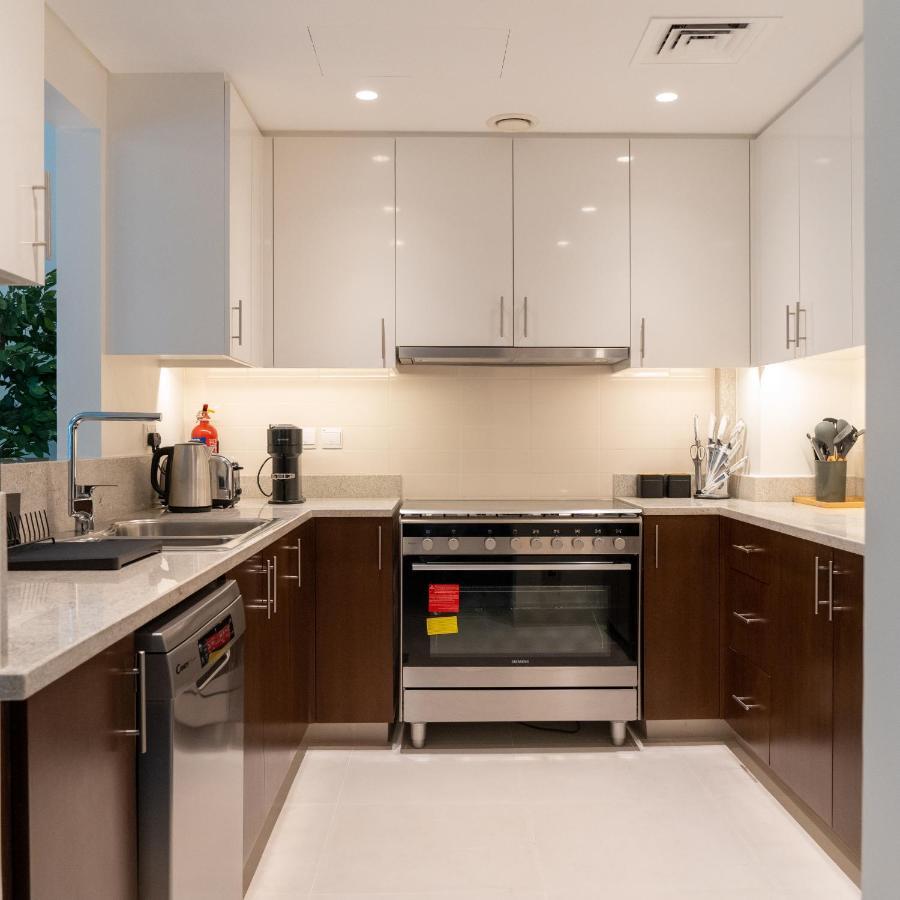 Higuests - Elegant With Terrace Minutes From Burj Khalifa Appartamento